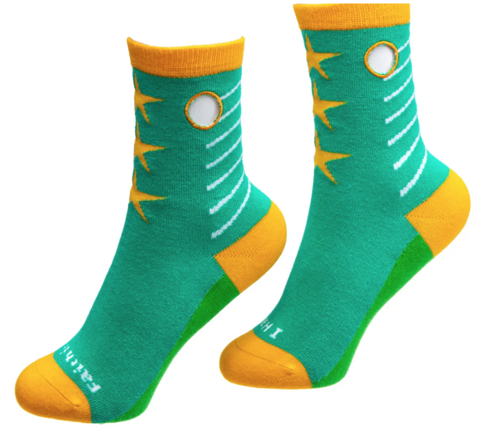 Green and yellow socks with a star design at the ankle and I have faith in you written at the toe